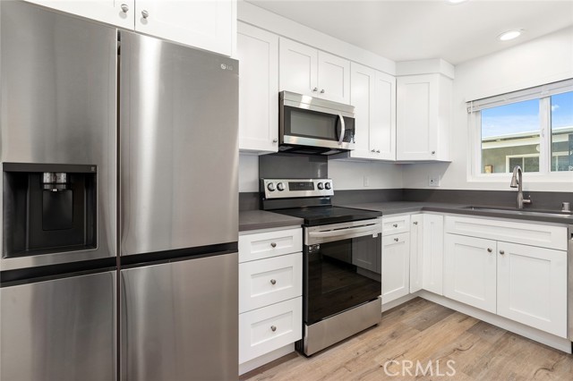 Detail Gallery Image 6 of 21 For 5059 Nautilus St #14,  Oxnard,  CA 93035 - 2 Beds | 1 Baths