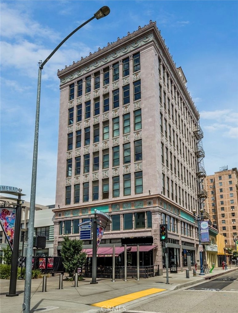 207 Broadway E #302