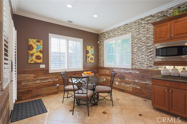 Detail Gallery Image 14 of 30 For 12697 Twin Peak Ct, Riverside,  CA 92503 - 4 Beds | 3 Baths
