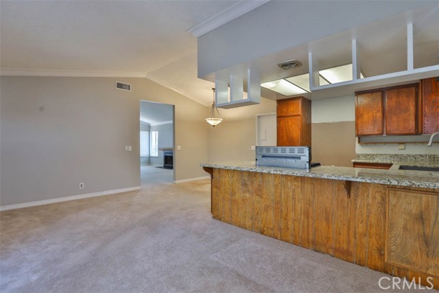 134 N Woodlake Street, Lake Elsinore CA: https://media.crmls.org/medias/93724f68-e04c-4fbf-9bc4-99989fec1a30.jpg