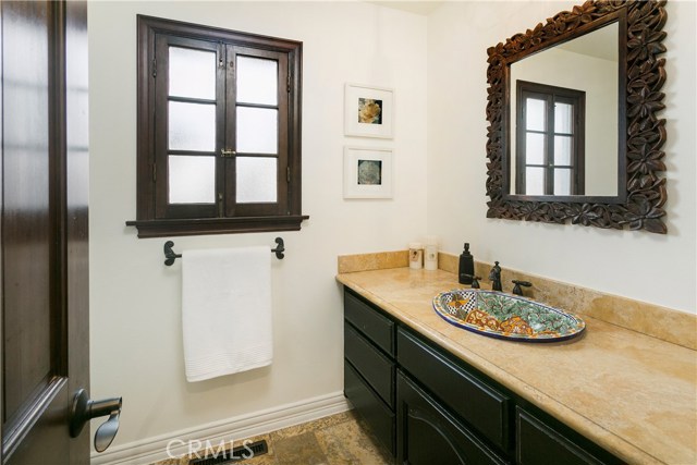 600 35th Street, Manhattan Beach, California 90266, 3 Bedrooms Bedrooms, ,2 BathroomsBathrooms,Residential,Sold,35th,SB17026414