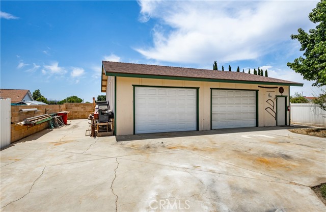 655 Shasta Way, Beaumont CA: https://media.crmls.org/medias/9373eb34-fe7b-4bf2-a40c-a9c8b32c3564.jpg