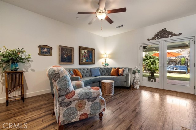 1708 Bandon Court, Oakdale CA: https://media.crmls.org/medias/9374d4ae-048b-4464-801a-75a5a98b3375.jpg