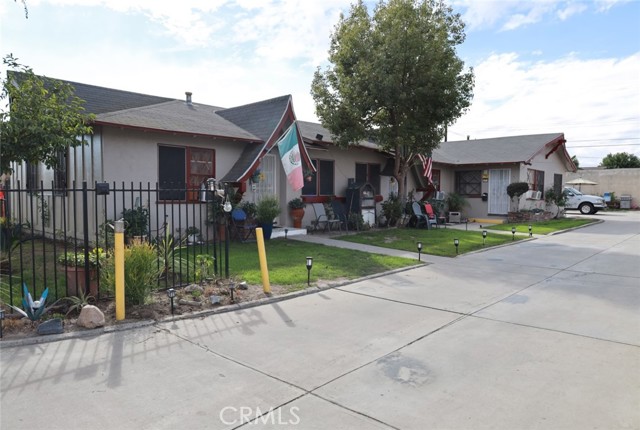 1163 N Mayfair Avenue, Anaheim CA: https://media.crmls.org/medias/937523d9-6499-4dd9-b765-a26bf2d3abc6.jpg