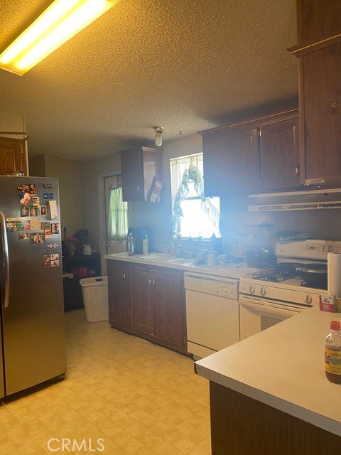 Detail Gallery Image 11 of 21 For 9161 Santa Fe #54,  Hesperia,  CA 92345 - 3 Beds | 2 Baths