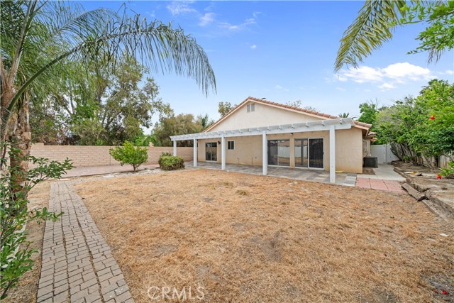 32465 Beechwood Lane, Lake Elsinore CA: https://media.crmls.org/medias/93761340-f441-4f4f-be36-0932826a66cf.jpg