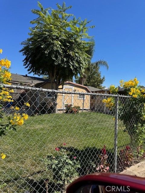 1053 Sixth St, Norco CA: https://media.crmls.org/medias/937700e0-7013-4e19-91a4-4abe8c92a51b.jpg