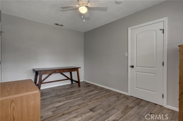 Detail Gallery Image 17 of 38 For 6303 Droxford, Lakewood,  CA 90713 - 4 Beds | 2 Baths