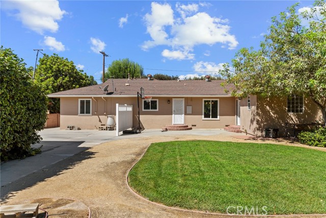 1870 N Arroyo Boulevard, Pasadena CA: https://media.crmls.org/medias/93782273-ac73-4925-b4a6-a3792bd552a5.jpg