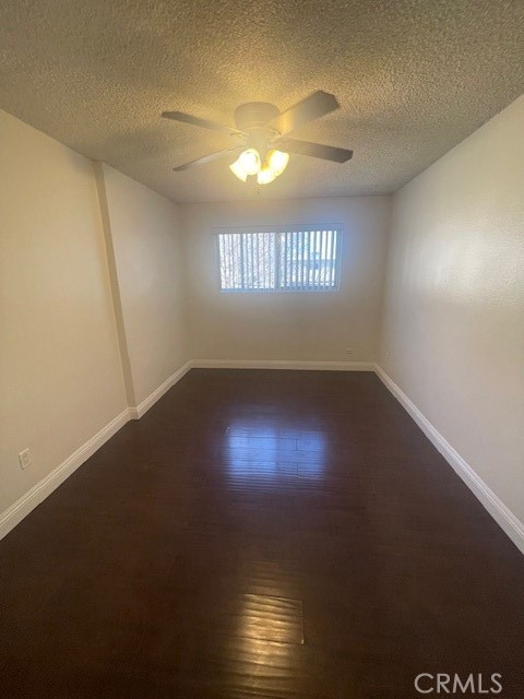 Detail Gallery Image 14 of 22 For 17105 Roscoe #09,  Northridge,  CA 91325 - 2 Beds | 1/1 Baths