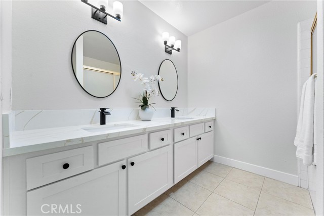 Detail Gallery Image 7 of 8 For 3620 Sherwood Dr, Yorba Linda,  CA 92886 - 3 Beds | 3 Baths