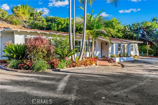 1670 Alta Vista, Vista CA: https://media.crmls.org/medias/9378dbd6-506f-4922-9c94-4916b82fd8f9.jpg