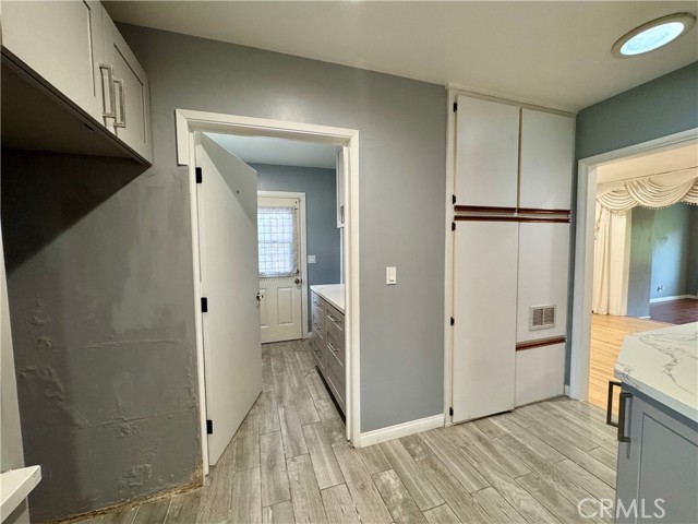 3030 San Juan Drive, Fullerton CA: https://media.crmls.org/medias/93792273-c7cd-498c-987a-d117b1e05dad.jpg