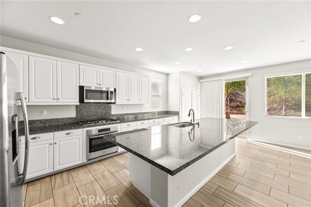 Detail Gallery Image 19 of 66 For 36312 Shedera Ct, Lake Elsinore,  CA 92532 - 5 Beds | 3 Baths