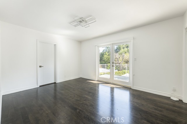 Detail Gallery Image 21 of 37 For 16044 Royal Mount Dr, Encino,  CA 91436 - 5 Beds | 4/1 Baths