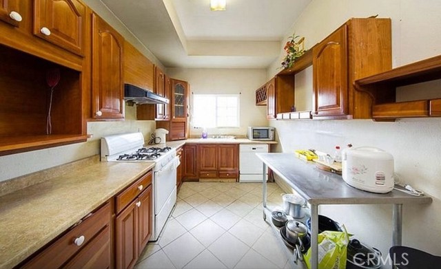 2202 Sierra Leone, Rowland Heights CA: https://media.crmls.org/medias/93797c2b-98db-4a90-ae1e-7d49648c94c8.jpg