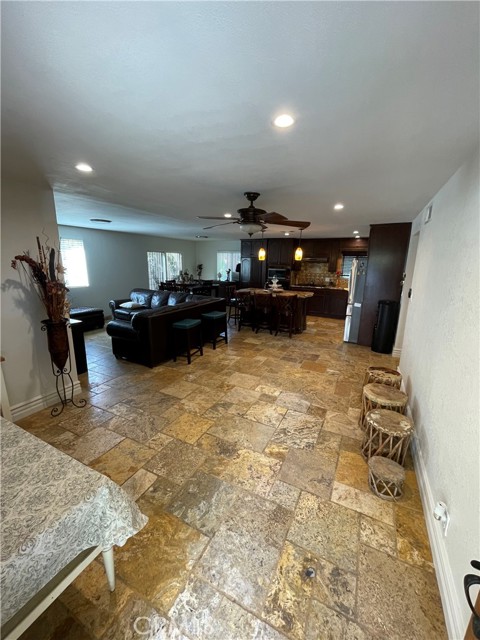 Detail Gallery Image 11 of 23 For 403 Basetdale, La Puente,  CA 91746 - 4 Beds | 2 Baths