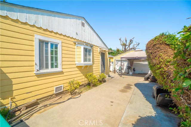 Detail Gallery Image 3 of 19 For 167 E 67th St, Long Beach,  CA 90805 - – Beds | – Baths