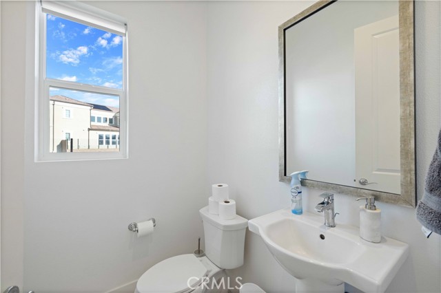 Detail Gallery Image 17 of 46 For 20644 W Deer Grass Ct, Porter Ranch,  CA 91326 - 5 Beds | 5/1 Baths