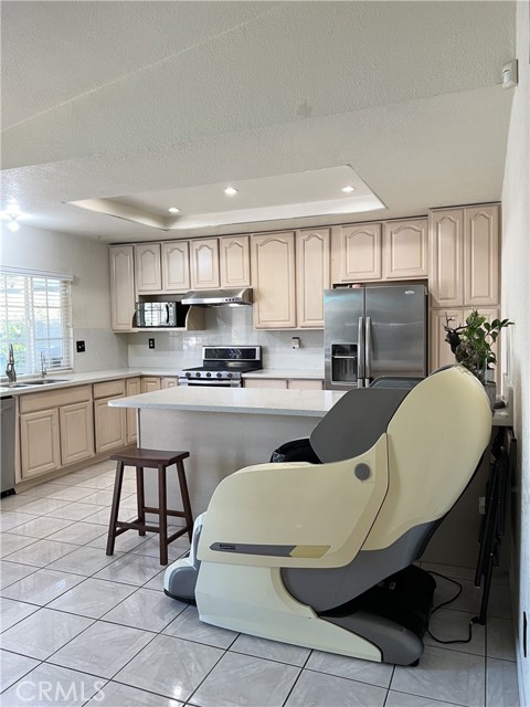 Detail Gallery Image 7 of 31 For 215 E La Verne Ave, Pomona,  CA 91767 - 4 Beds | 2 Baths