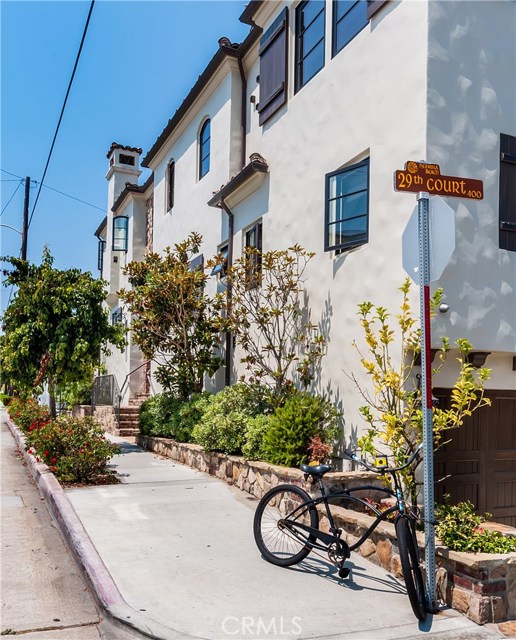 2818 Morningside Drive, Hermosa Beach, California 90254, 5 Bedrooms Bedrooms, ,4 BathroomsBathrooms,Residential,Sold,Morningside,SB17244610