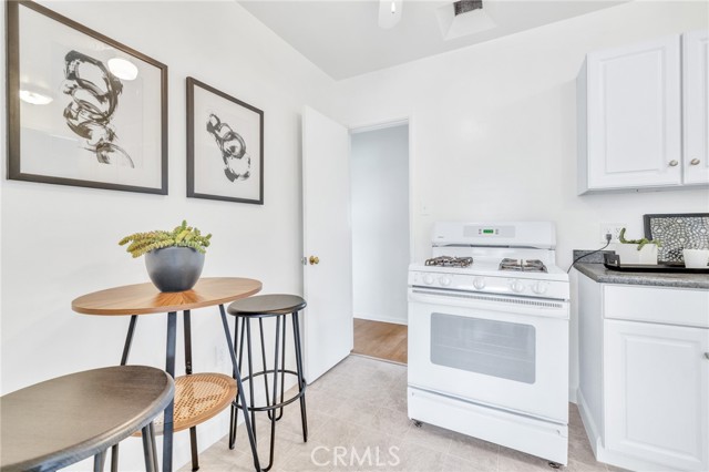 Detail Gallery Image 14 of 60 For 8873 Coolhurst Dr, Pico Rivera,  CA 90660 - 3 Beds | 2 Baths