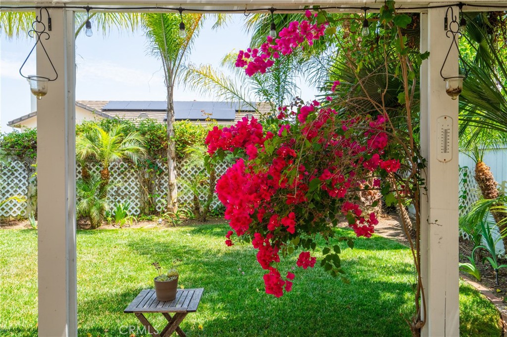 https://media.crmls.org/medias/937bc55a-2c97-4e4c-b4aa-d72610f77f2e.jpg?preset=X-Large