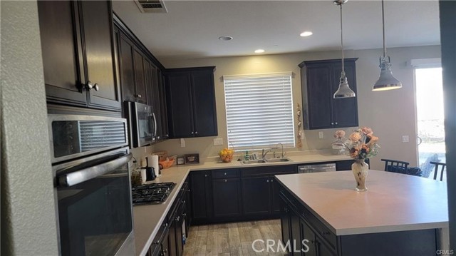 Detail Gallery Image 43 of 44 For 846 Santona, Perris,  CA 92571 - 5 Beds | 3 Baths