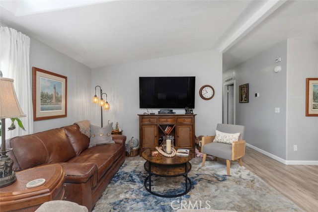Detail Gallery Image 6 of 48 For 5815 E La Palma Ave #170,  Anaheim,  CA 92807 - 3 Beds | 2 Baths