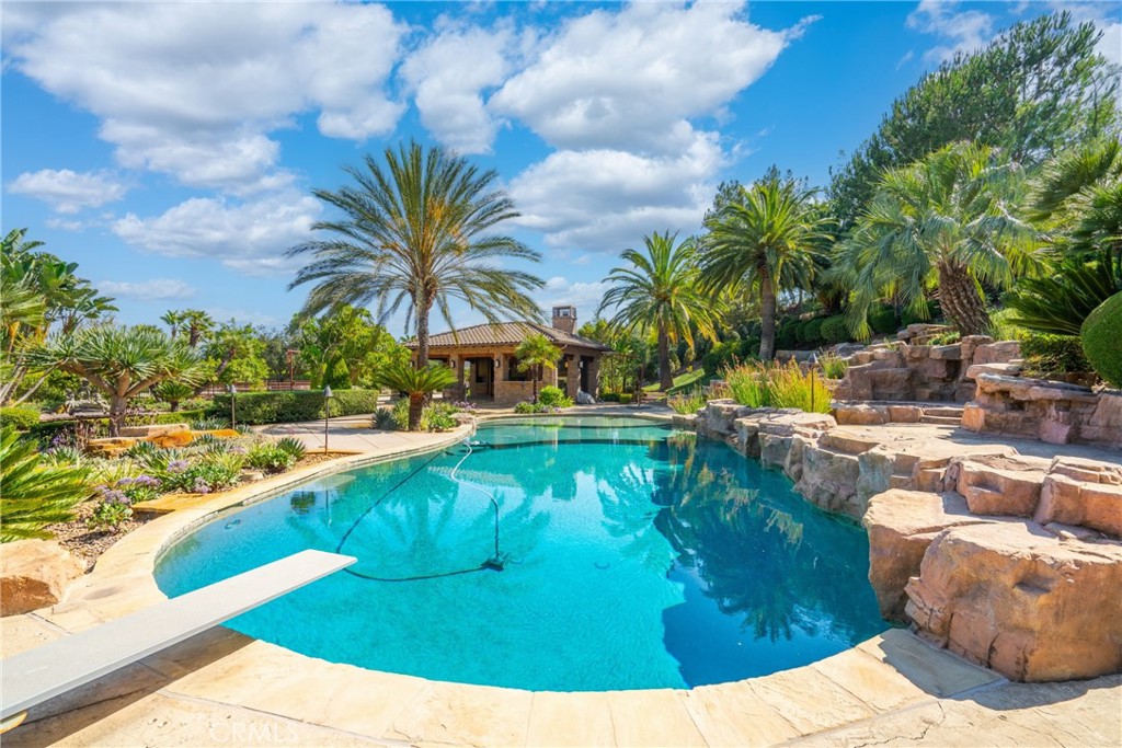 MLS #OC25186135 img 46