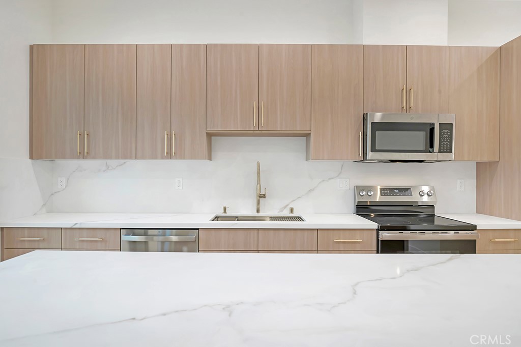 MLS #SR25264027 image #11