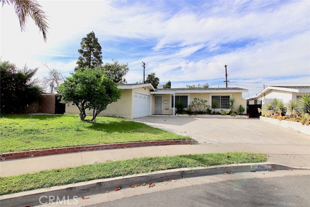 10001 Ridgley Dr, Garden Grove, CA 92843