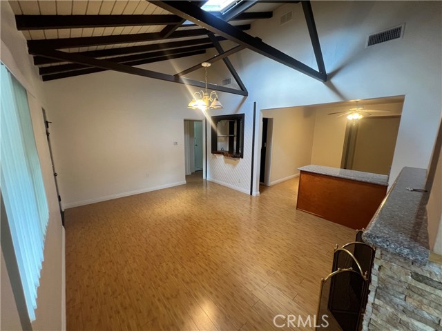 Detail Gallery Image 8 of 15 For 9762 Tujunga Canyon, Tujunga,  CA 91042 - 3 Beds | 2 Baths