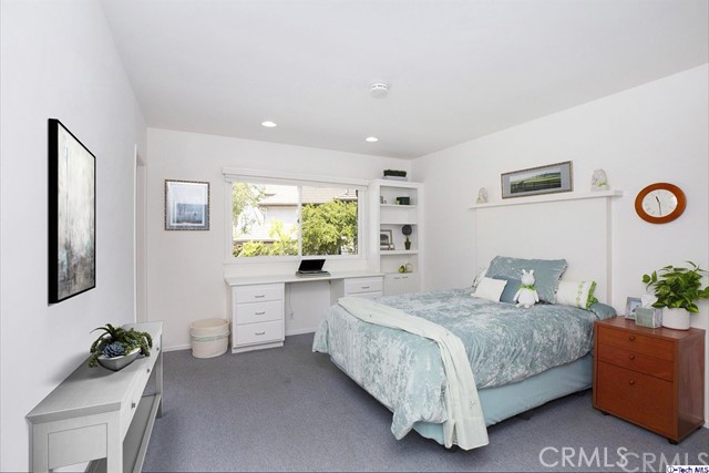 3 Bed Home for Sale in Encino, California