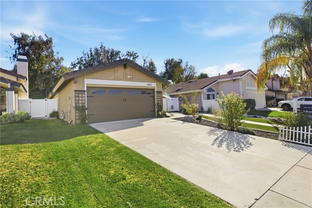 Detail Gallery Image 3 of 29 For 41454 Avenida De La Reina, Temecula,  CA 92592 - 3 Beds | 2 Baths