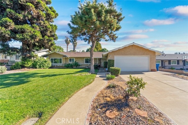 Detail Gallery Image 7 of 29 For 2066 Royalty, Pomona,  CA 91767 - 4 Beds | 2 Baths