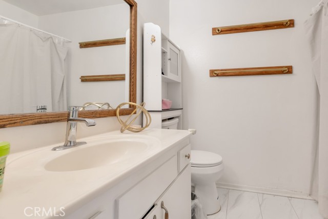 245 Dickenson Avenue, Newbury Park CA: https://media.crmls.org/medias/9382bc3d-926f-448d-971a-6f4ef94433b4.jpg