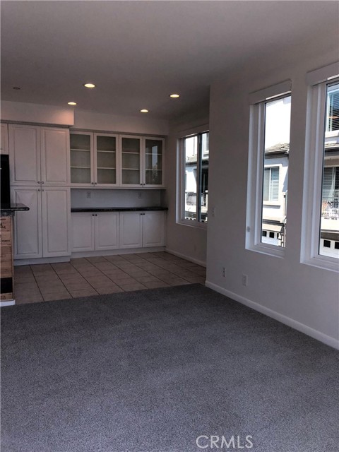 Detail Gallery Image 21 of 53 For 6267 Surfpoint Cir, Huntington Beach,  CA 92648 - 3 Beds | 2/1 Baths
