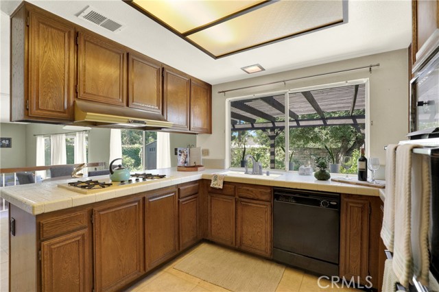 18417 Mount Kristina Street, Fountain Valley CA: https://media.crmls.org/medias/93837c3b-7f4f-4574-aa65-3c41a18fc338.jpg