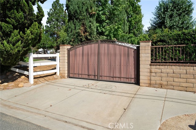 Detail Gallery Image 33 of 37 For 35508 Penrose Ln, Yucaipa,  CA 92399 - 3 Beds | 2 Baths