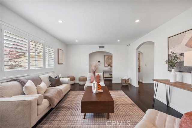 Detail Gallery Image 8 of 66 For 6028 Hart Ave, Temple City,  CA 91780 - 3 Beds | 2 Baths