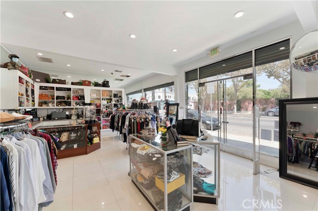 Image 2 for 7172 Melrose Ave, Los Angeles, CA 90046