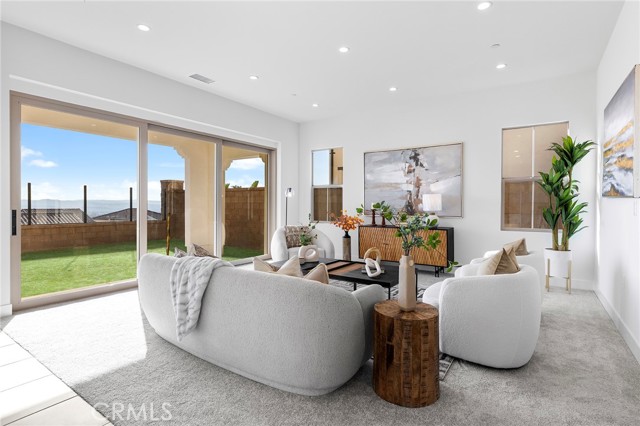 118 sunnybank Boulevard, Irvine CA: https://media.crmls.org/medias/93862f8b-7532-4ddd-952d-6dccf27cc895.jpg