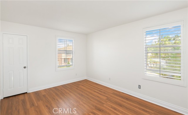 43 Declaration Place, Irvine CA: https://media.crmls.org/medias/9386819f-8d4b-4b18-841f-ddc456e9e765.jpg