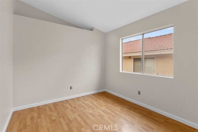 Detail Gallery Image 20 of 38 For 15767 San Roque Rd, Fontana,  CA 92337 - 4 Beds | 2/1 Baths