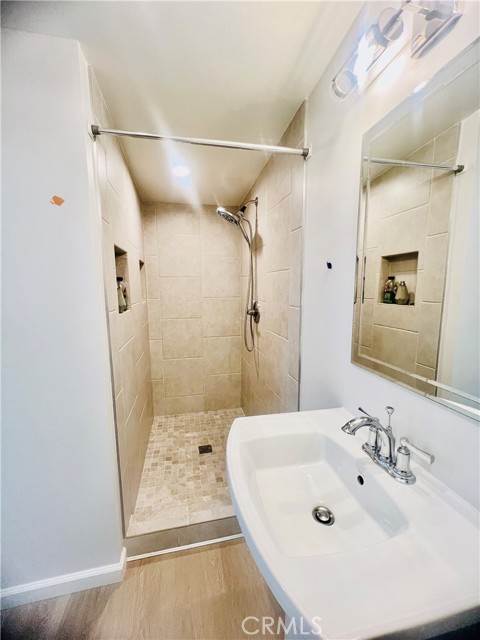 Detail Gallery Image 12 of 14 For 400 E Arrow, Claremont,  CA 91711 - 1 Beds | 1 Baths