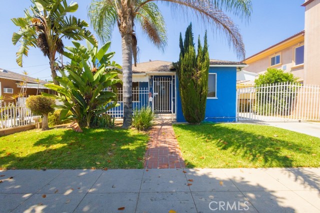 6451 Southside Drive, Los Angeles, California 90022, 2 Bedrooms Bedrooms, ,1 BathroomBathrooms,Single Family Residence,For Sale,Southside,DW24133004