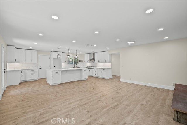 42835 Cinema Avenue, Lancaster CA: https://media.crmls.org/medias/9388bf61-6c18-4be5-964e-d04f4be761e6.jpg