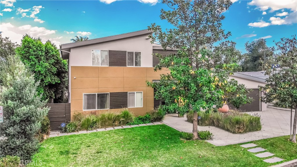 5512 Leghorn
