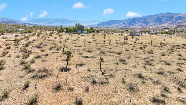 Detail Gallery Image 3 of 11 For 0 Cahuilla Rd, Apple Valley,  CA 92307 - – Beds | – Baths